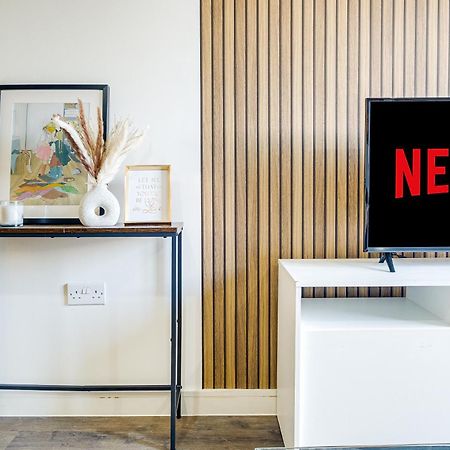 City Centre Emerald Escape - Sleeps-6, 2Beds & 2Baths , Netflix , Free Internet Μπέρμιγχαμ Εξωτερικό φωτογραφία
