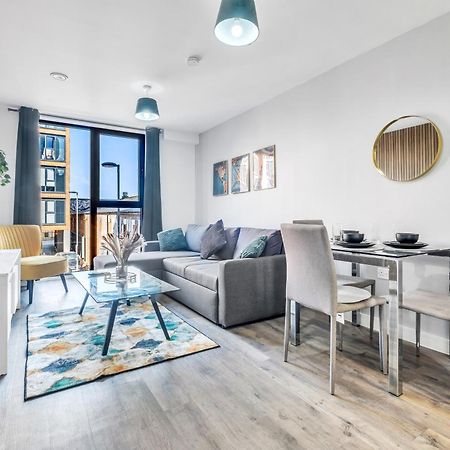 City Centre Emerald Escape - Sleeps-6, 2Beds & 2Baths , Netflix , Free Internet Μπέρμιγχαμ Εξωτερικό φωτογραφία
