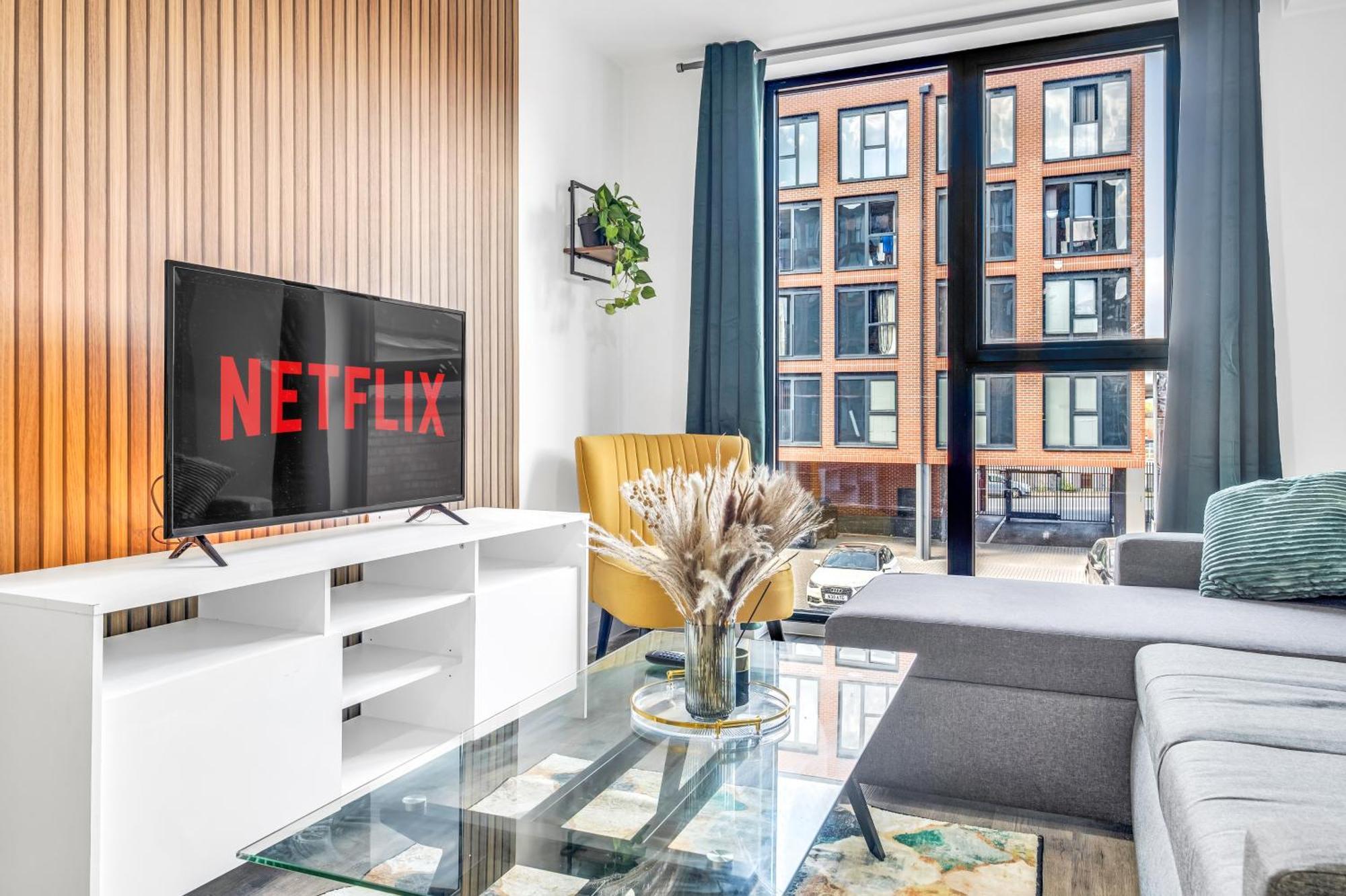 City Centre Emerald Escape - Sleeps-6, 2Beds & 2Baths , Netflix , Free Internet Μπέρμιγχαμ Εξωτερικό φωτογραφία
